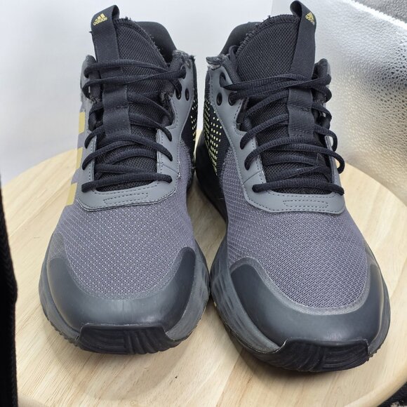 Mens Size 12 - Adidas Own The Game Basketball Shoes Excellent Condition - Picture 4 of 10